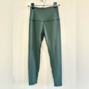 EUC Beyond Yoga Full Length Leggings - Sage Green - Size XSmall